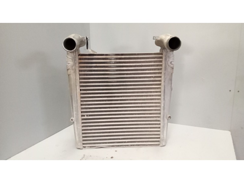 Recambio de intercooler para renault midlum referencia OEM IAM 5010315824  