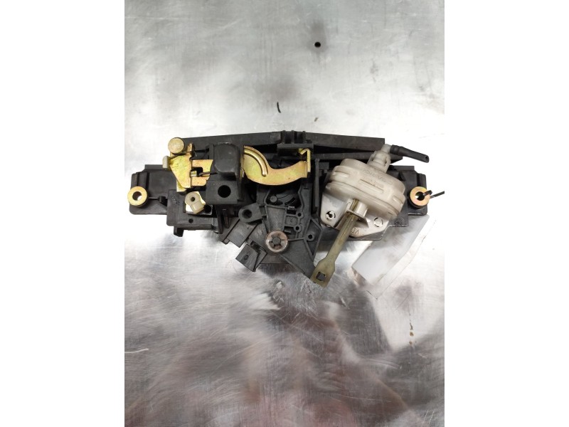 Recambio de cerradura maletero / porton para audi a3 (8l) 1.9 tdi referencia OEM IAM 8D9827565H  3PINES