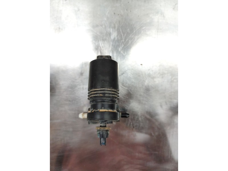 Recambio de bomba limpia para nissan micra iii (k12) 1.2 16v referencia OEM IAM 111824  