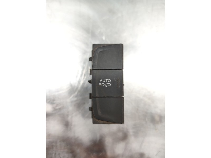 Recambio de interruptor para peugeot 508 allure hybrid4 referencia OEM IAM 96770601ZD  