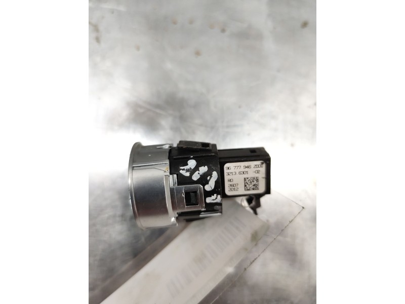 Recambio de boton arranque electrico para peugeot 508 allure hybrid4 referencia OEM IAM 96777946ZD  