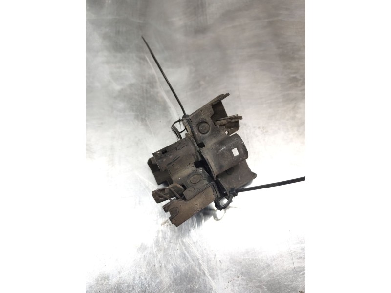 Recambio de cerradura capot para mercedes-benz clase c (w203) berlina 220 cdi (203.006) referencia OEM IAM   