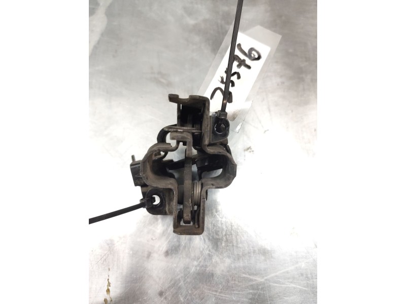 Recambio de cerradura capot para mercedes-benz clase c (w203) berlina 220 cdi (203.006) referencia OEM IAM   