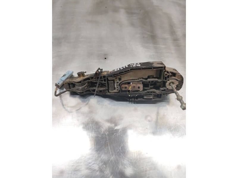 Recambio de maneta exterior delantera izquierda para peugeot 508 allure hybrid4 referencia OEM IAM 9686433780  