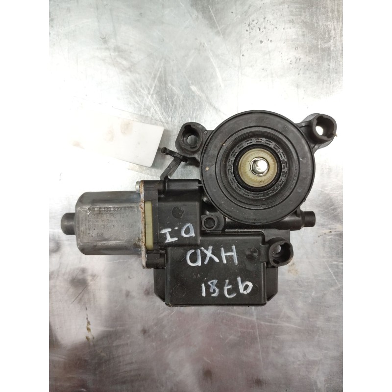Recambio de motor elevalunas delantero izquierdo para volkswagen polo v (6r1, 6c1) 1.0 referencia OEM IAM 0130822531  