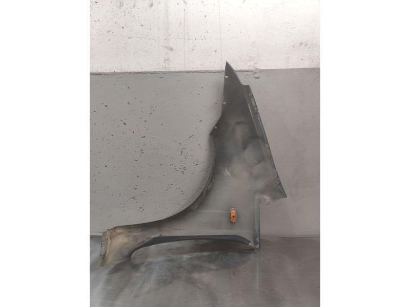 Recambio de aleta delantera derecha para ford focus c-max (cap) ambiente (d) referencia OEM IAM   