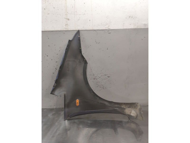 Recambio de aleta delantera izquierda para ford focus c-max (cap) ambiente (d) referencia OEM IAM   