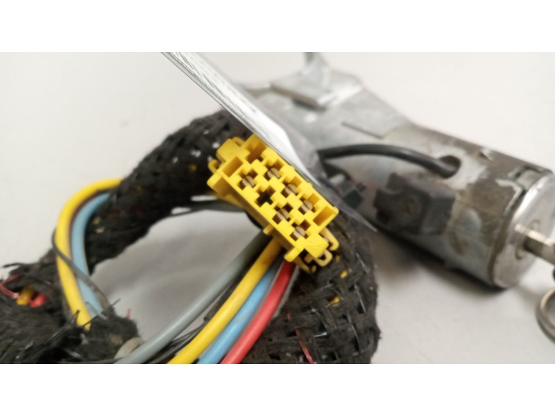 Recambio de conmutador de arranque para renault midlum referencia OEM IAM 5010235945  