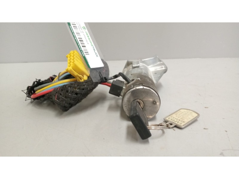 Recambio de conmutador de arranque para renault midlum referencia OEM IAM 5010235945  