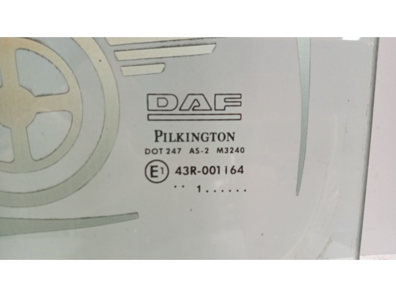 Recambio de luna delantera izquierda para daf serie xf105.xxx 12.9 diesel referencia OEM IAM 1284623  