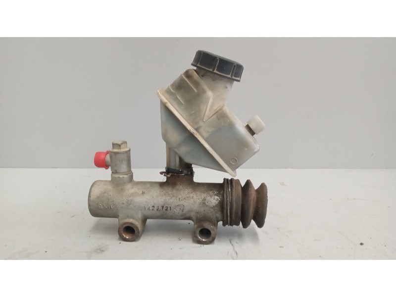 Recambio de bombin embrague para iveco eurocargo 5.9 diesel referencia OEM IAM 4853408  