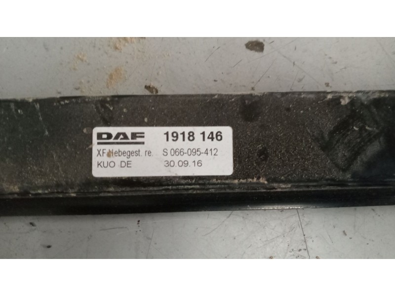 Recambio de elevalunas delantero derecho para daf serie xf105.xxx 12.9 diesel referencia OEM IAM 1918146  
