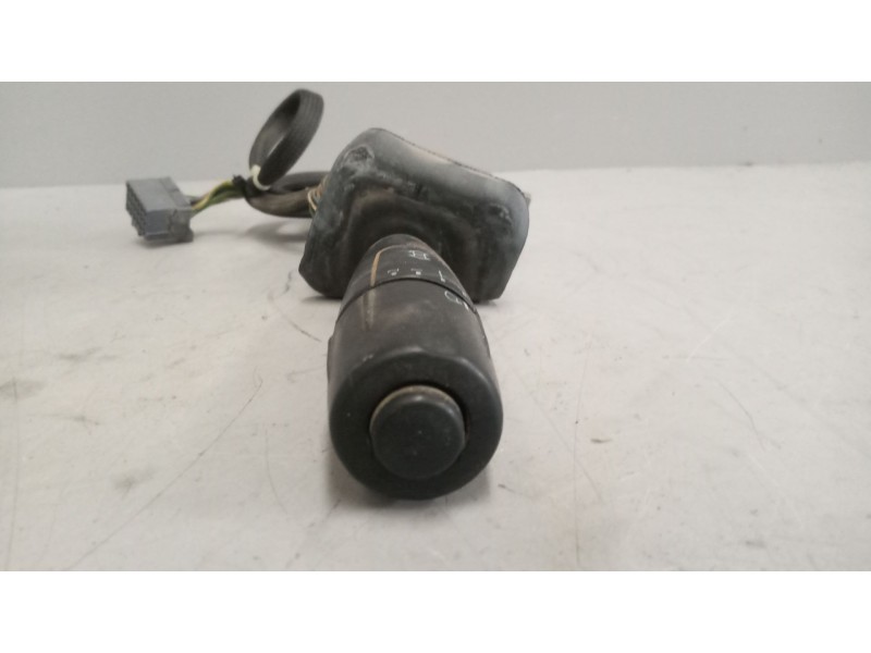 Recambio de mando intermitentes para daf serie xf105.xxx 12.9 diesel referencia OEM IAM 1801932  