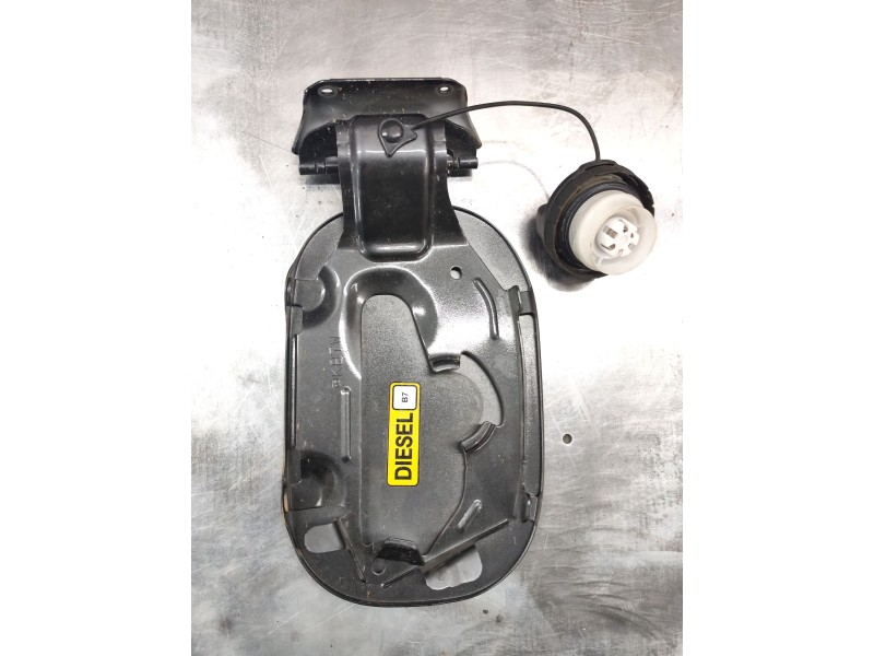 Recambio de tapa exterior combustible para mazda cx-5 (kf) 2.2 d referencia OEM IAM   