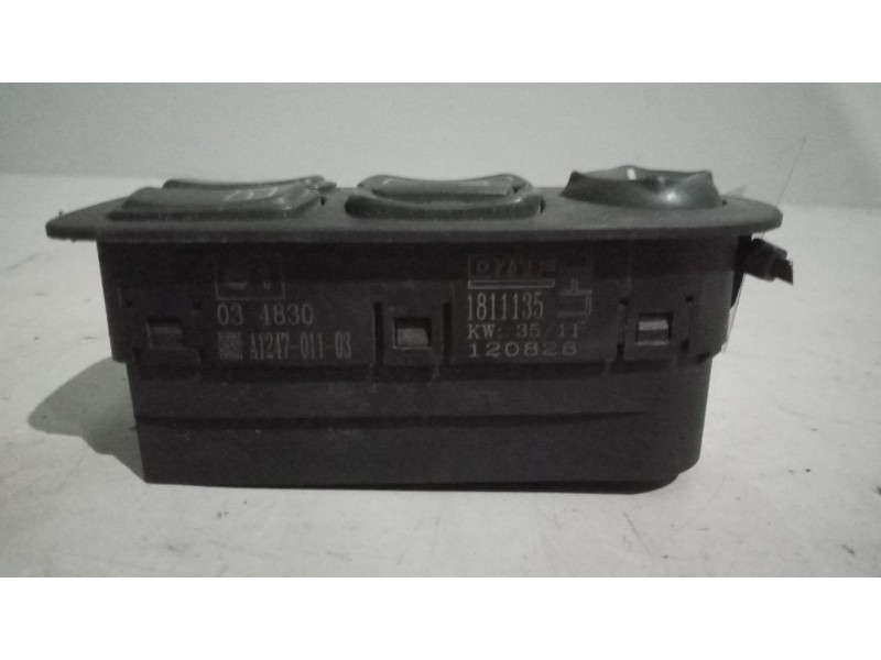 Recambio de mando elevalunas delantero izquierdo para daf serie xf105.xxx 12.9 diesel referencia OEM IAM 1811135  