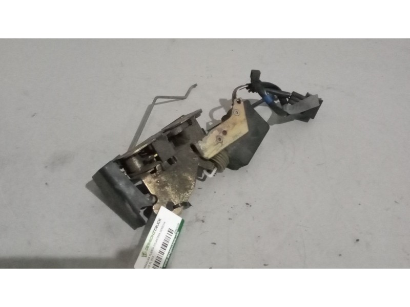 Recambio de cerradura puerta delantera derecha para volvo fl xxx 7.2 diesel referencia OEM IAM 20864258  