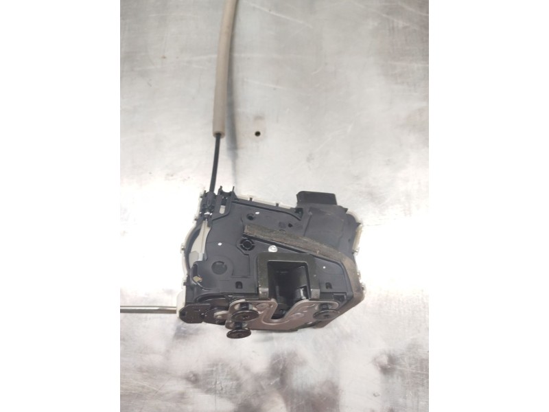 Recambio de cerradura puerta delantera derecha para mg mg zs suv (azs1) 1.5 vti referencia OEM IAM 10845781  16896906