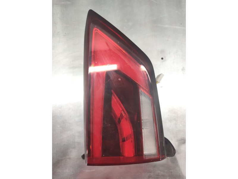 Recambio de piloto trasero izquierdo interior para mg mg zs suv (azs1) 1.5 vti referencia OEM IAM ZS11661192  