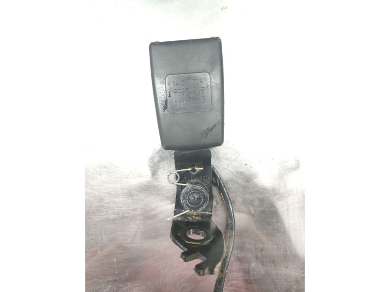 Recambio de enganche cinturon trasero izquierdo para mg mg zs suv (azs1) 1.5 vti referencia OEM IAM   