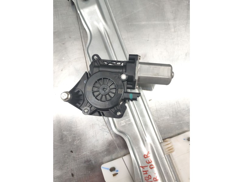 Recambio de elevalunas trasero derecho para mg mg zs suv (azs1) 1.5 vti referencia OEM IAM 15S4C  