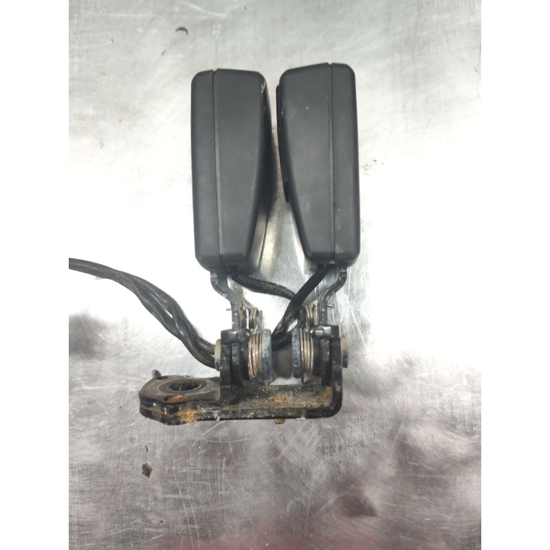 Recambio de enganche cinturon trasero derecho para mg mg zs suv (azs1) 1.5 vti referencia OEM IAM 424186001  