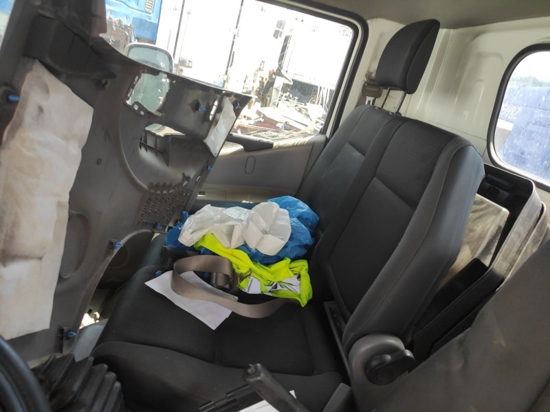 nissan nt400 cabstar (f24m) del año 2014