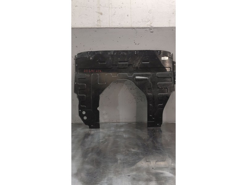 Recambio de cubrecarter para mg mg zs suv (azs1) 1.5 vti referencia OEM IAM 10674366  