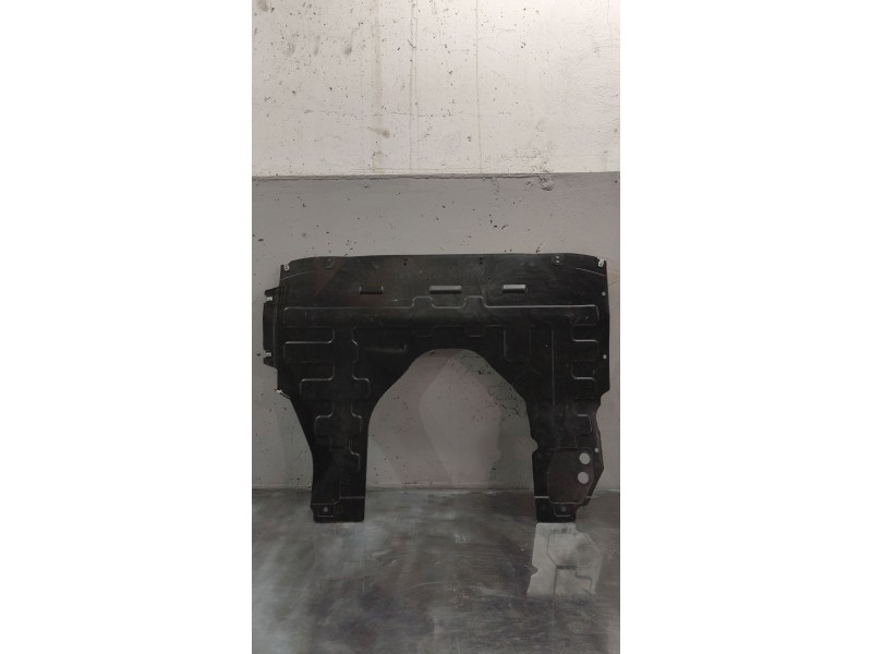 Recambio de cubrecarter para mg mg zs suv (azs1) 1.5 vti referencia OEM IAM 10674366  