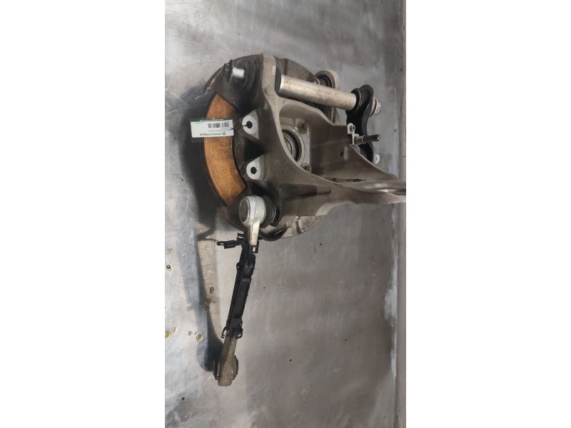 Recambio de mangueta trasera derecha para bmw x5 (e70) xdrive 30 d referencia OEM IAM 677098405  