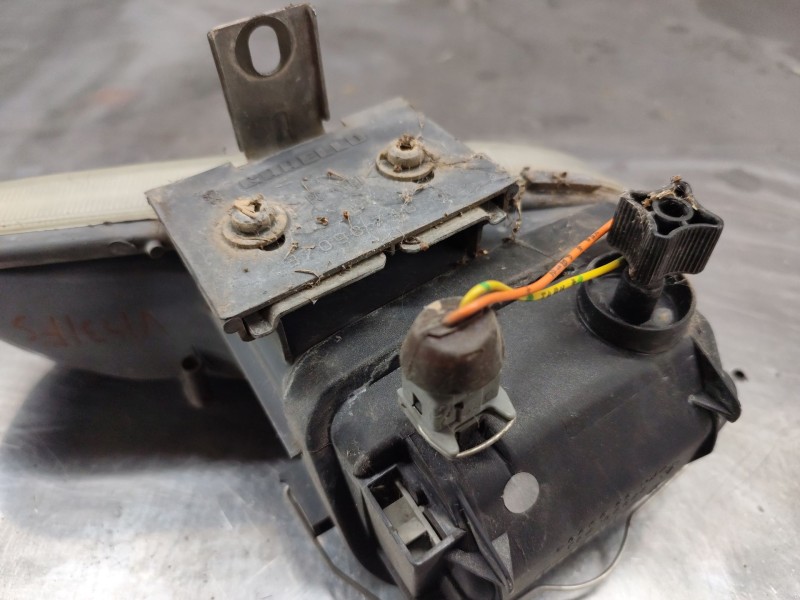 Recambio de faro izquierdo para peugeot 406 berlina (s1/s2) stdt referencia OEM IAM 37080754  