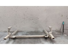 Recambio de travesaño inferior para infiniti q30 1.5 d referencia OEM IAM A2466200019  