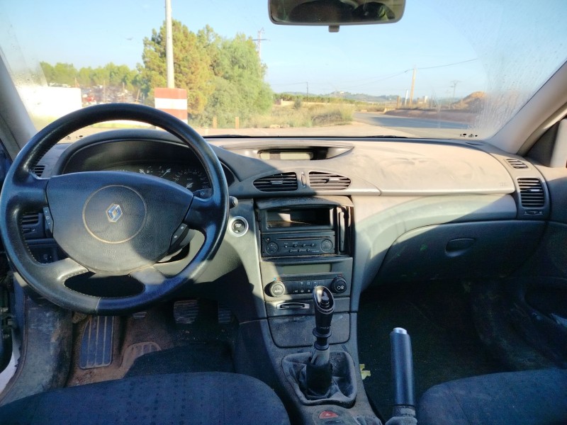 renault laguna ii (bg0/1_) del año 2004