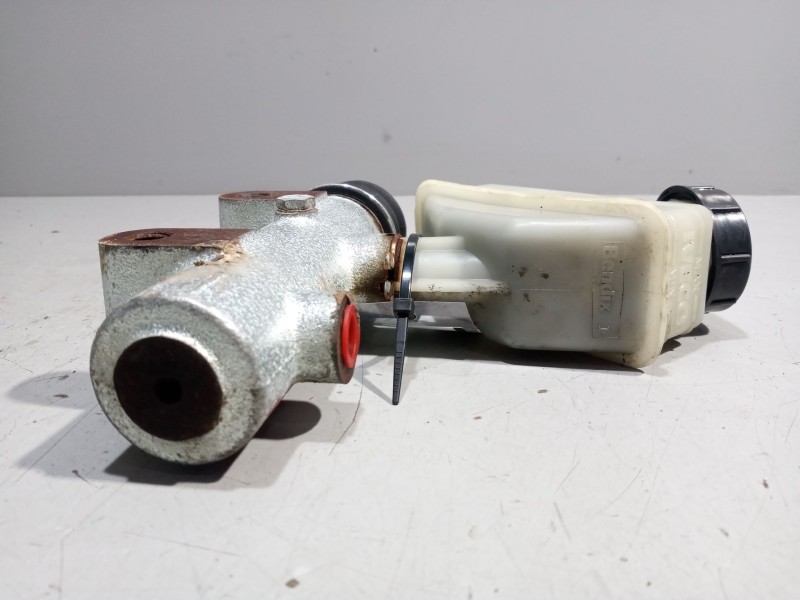 Recambio de bombin freno para iveco eurocargo 3.9 diesel referencia OEM IAM 4853408  386090