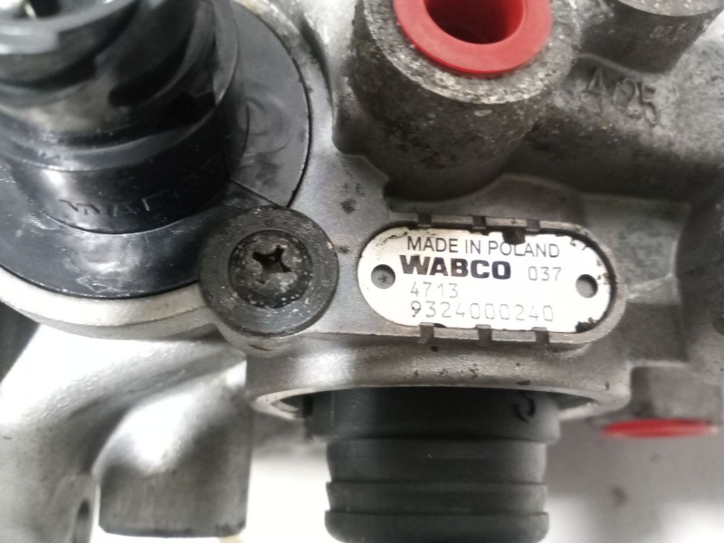 Recambio de valvula aire para mercedes-benz oc 500 le-1830h referencia OEM IAM A0004309815  9324000240