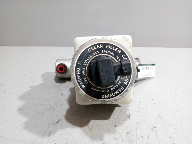 Recambio de bombin freno para iveco eurocargo 3.9 diesel referencia OEM IAM 4804129  