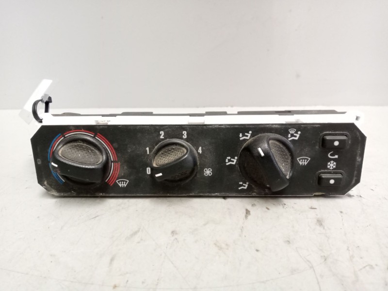 Recambio de mando calefaccion / aire acondicionado para iveco stralis (as) 10.3 diesel referencia OEM IAM 5801656009  