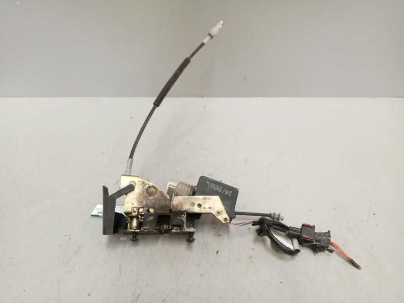 Recambio de cerradura puerta delantera izquierda para volvo fl xxx 7.2 diesel referencia OEM IAM 20864256  