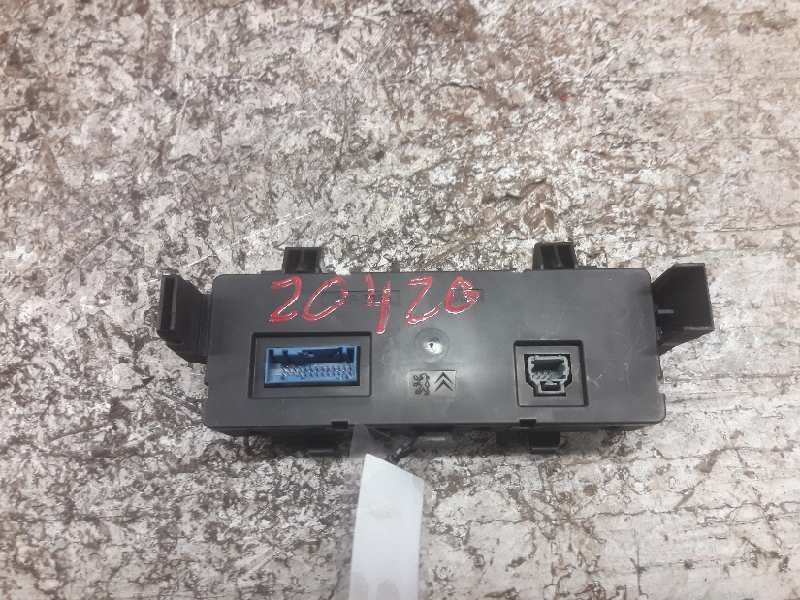 Recambio de mando climatizador para citroen c3 1.4 hdi premier referencia OEM IAM 96377775XT  