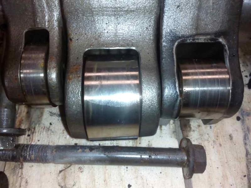 Recambio de eje balancines para renault magnum ab 2005 cabina adel.tractor semirr. 4x2 4xx.18 gran espacio referencia OEM IAM   