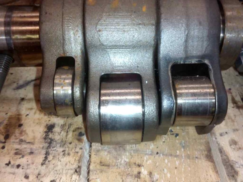 Recambio de eje balancines para renault magnum ab 2005 cabina adel.tractor semirr. 4x2 4xx.18 gran espacio referencia OEM IAM   