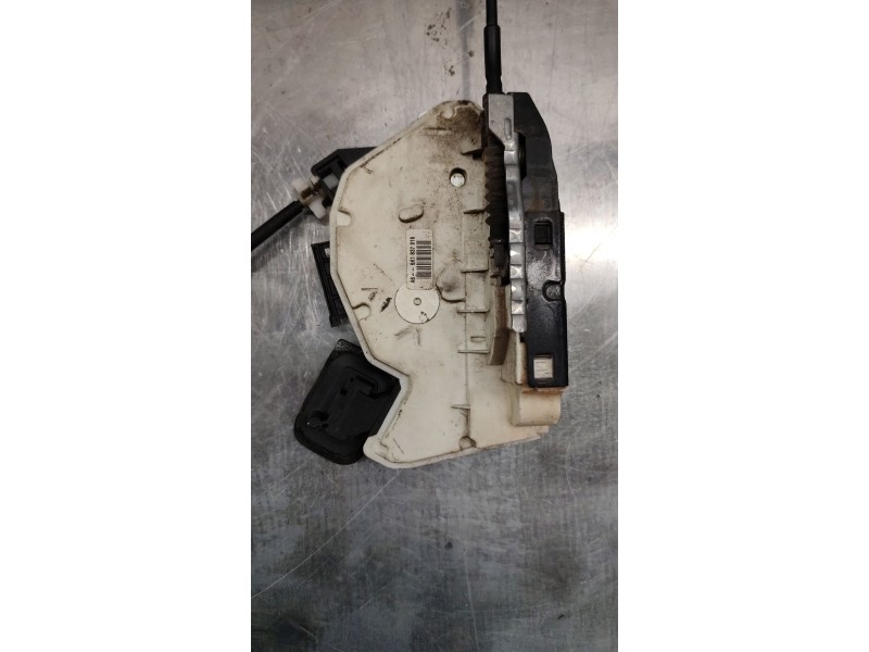 Recambio de cerradura puerta delantera derecha para volkswagen golf vi (5k1) 2.0 tdi referencia OEM IAM a65k1837016  