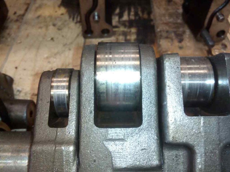 Recambio de eje balancines para renault magnum ab 2005 cabina adel.tractor semirr. 4x2 4xx.18 gran espacio referencia OEM IAM   