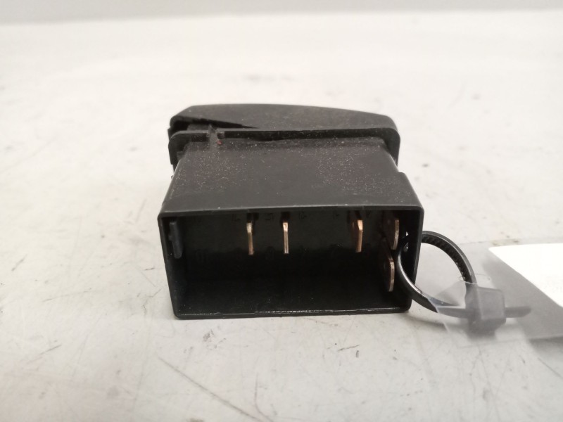 Recambio de interruptor para daf serie xf105.xxx 12.9 diesel referencia OEM IAM 1435601  