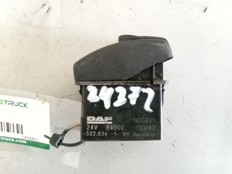 Recambio de interruptor para daf serie xf105.xxx 12.9 diesel referencia OEM IAM 1435601  