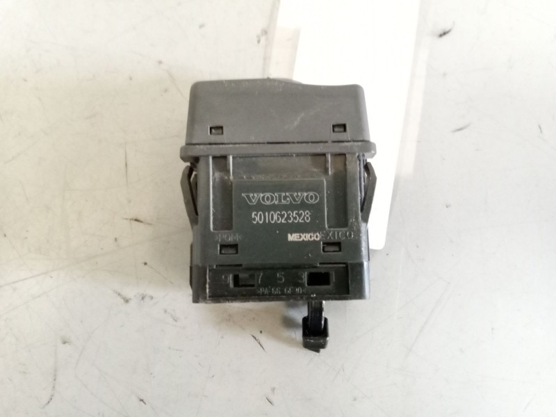 Recambio de interruptor para volvo fl xxx 7.2 diesel referencia OEM IAM 5010623528  