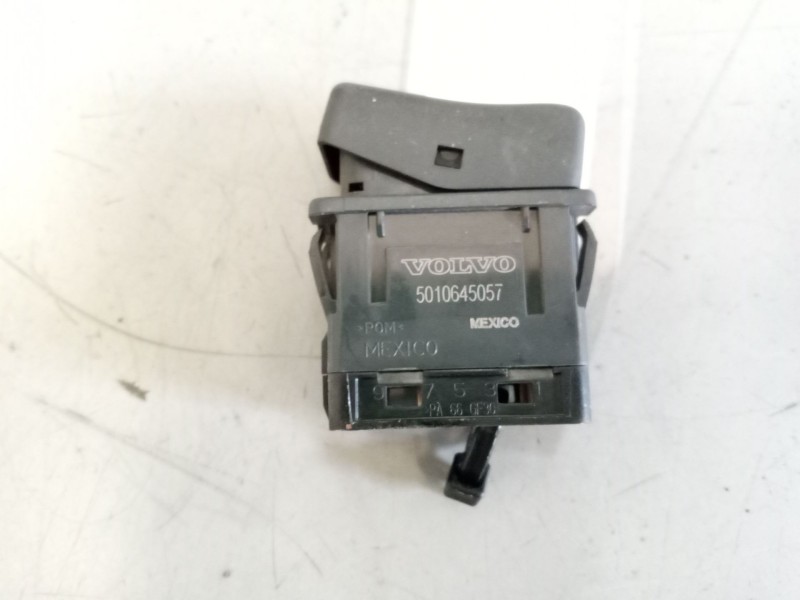 Recambio de interruptor para volvo fl xxx 7.2 diesel referencia OEM IAM 5010645057  