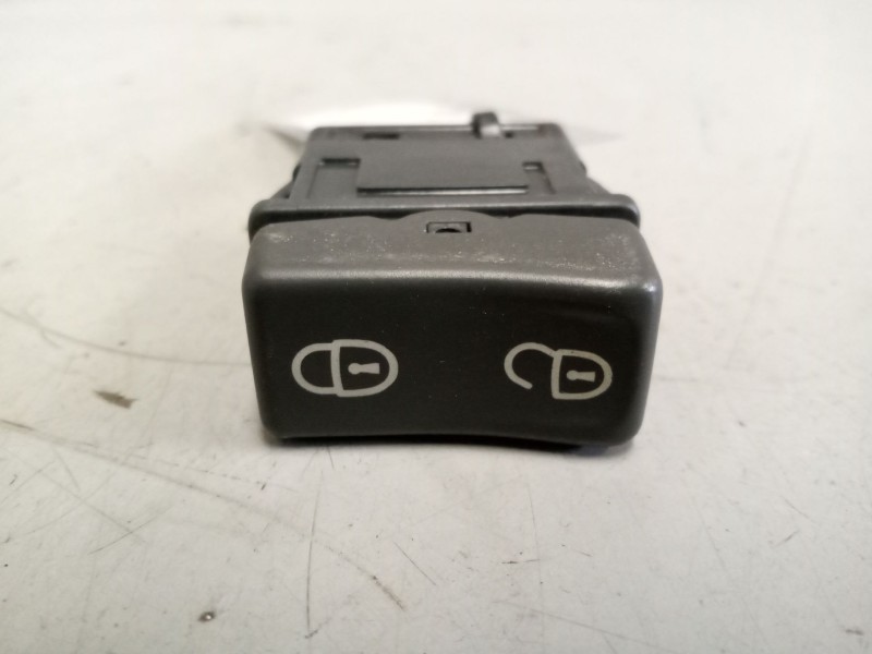 Recambio de interruptor para volvo fl xxx 7.2 diesel referencia OEM IAM 5010645064  