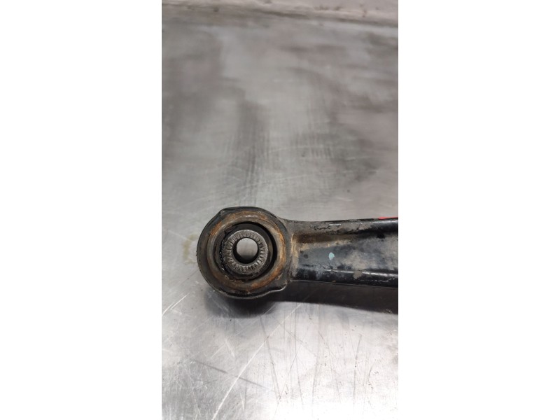 Recambio de brazo suspension inferior trasero izquierdo para bmw x5 (e70) xdrive 30 d referencia OEM IAM 677189303  