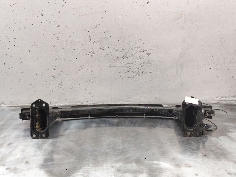 Recambio de refuerzo paragolpes delantero para bmw 1 (e81) 118 d referencia OEM IAM   