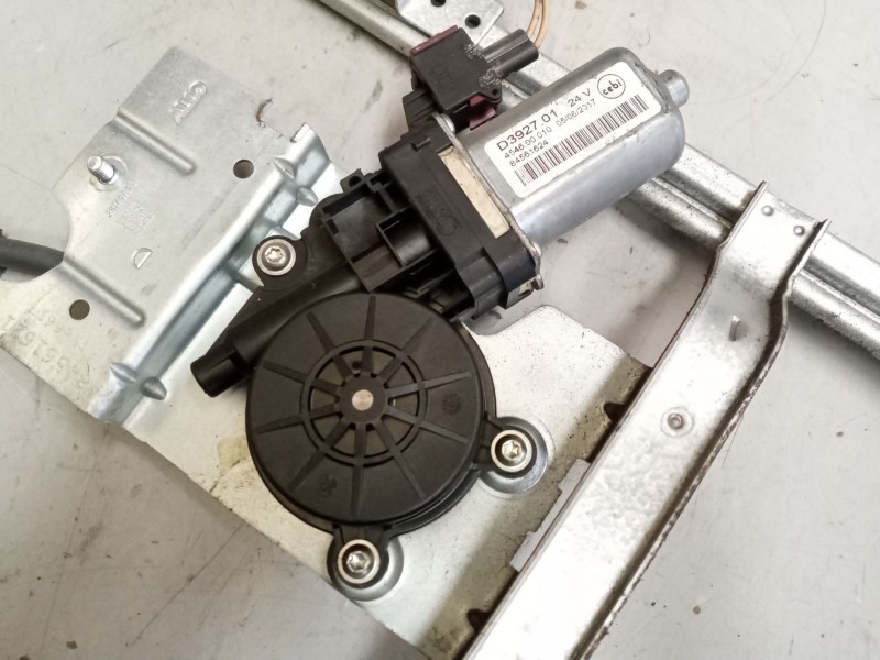 Recambio de elevalunas delantero derecho para volvo fl xxx 7.2 diesel referencia OEM IAM 20557554  